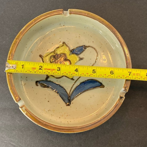 Beautiful Vintage Ceramic Stone Ashtray Mid Century Floral Design 7” - Picture 4 of 7
